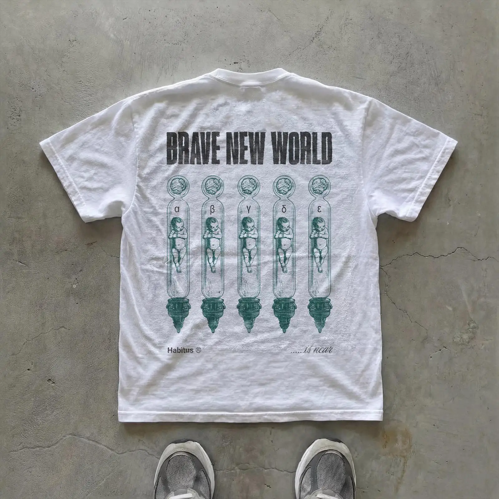 Vintage Fashion Knitwear Book - Brave New World T Shirt Aldous