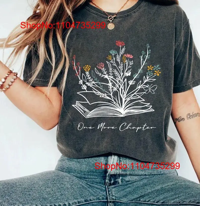 Vintage Fashion Knitwear Book - Book T Shirt One More Chapter