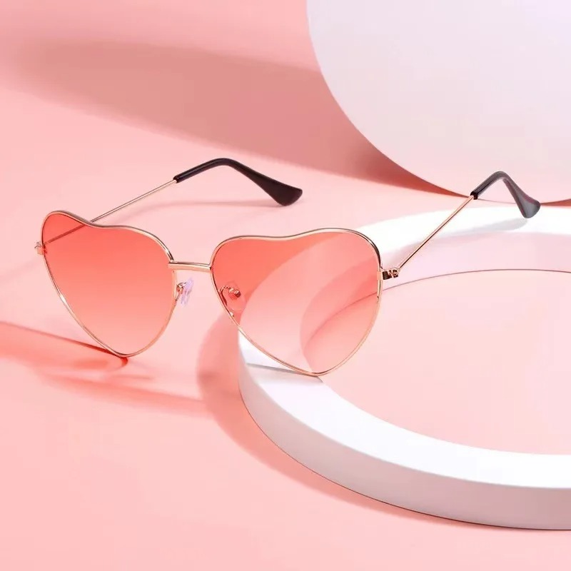 Vintage Fashion Girl - Fashion Heart Shaped Metal Sunglasses Vintage