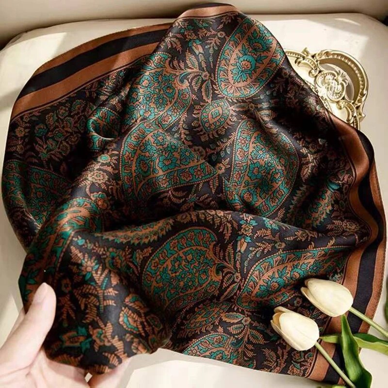 Paisley Print Square Scarf Vin - đánh giá và giá Vintage Fashion Patterns
